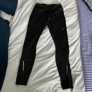Women’s Nike Thermal Running Tights - Size Small